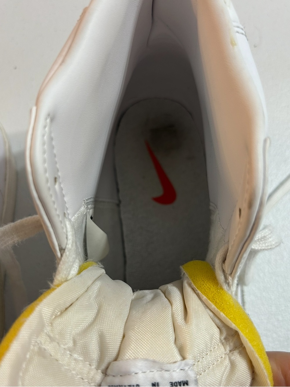 Nike Blazer Mid '77 Sneakers Mens Sz 13
Lace Up Retro Y2K White High-Top - Picture 4 of 8